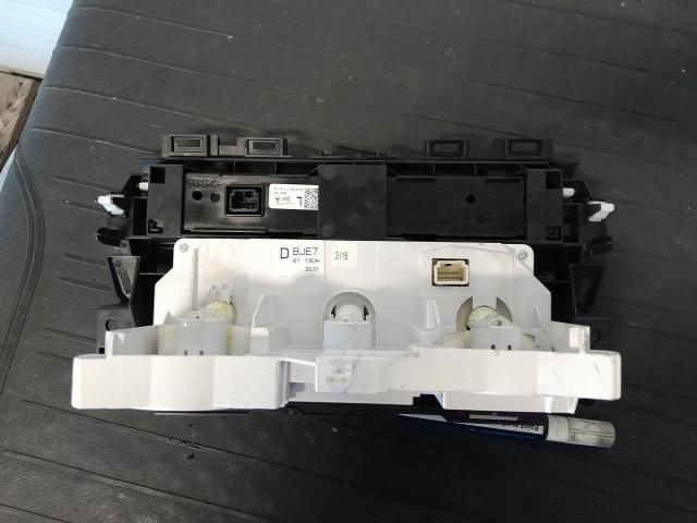 bontott MAZDA 3 Fűtéskapcsoló