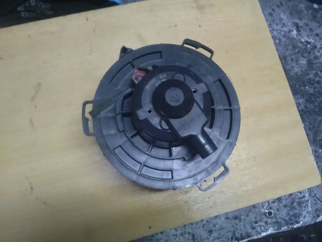 bontott MAZDA 3 Fűtőmotor (Nem klímás)