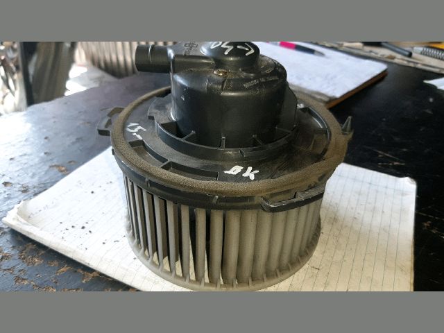 bontott MAZDA 3 Fűtőmotor (Nem klímás)