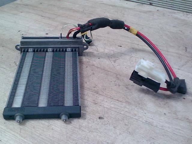 bontott MAZDA 3 Fűtőradiátor (Elektromos)