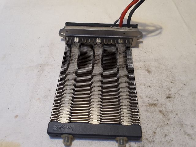 bontott MAZDA 3 Fűtőradiátor (Elektromos)