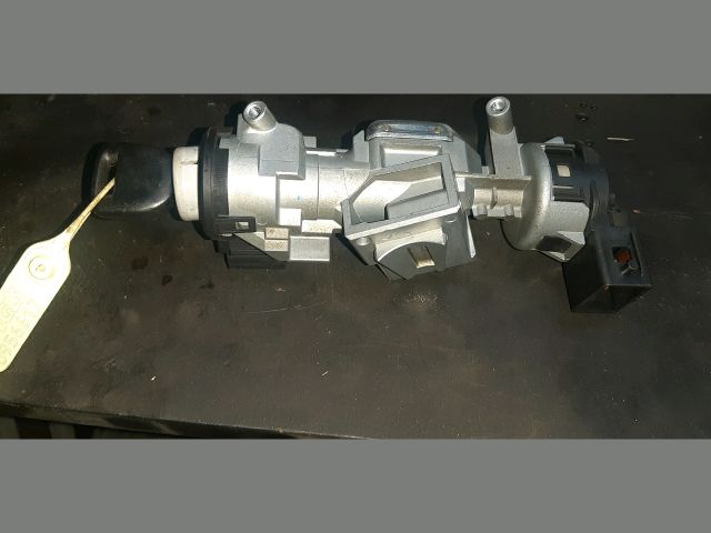 bontott MAZDA 3 Gyújtáskapcsoló