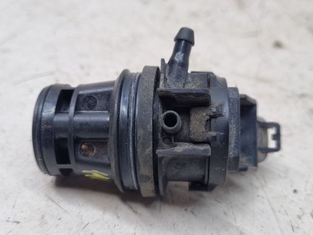 bontott MAZDA 3 Hátsó Ablakmosó Szivattyú