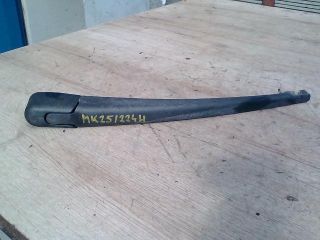 bontott MAZDA 3 Hátsó Ablaktörlő Kar