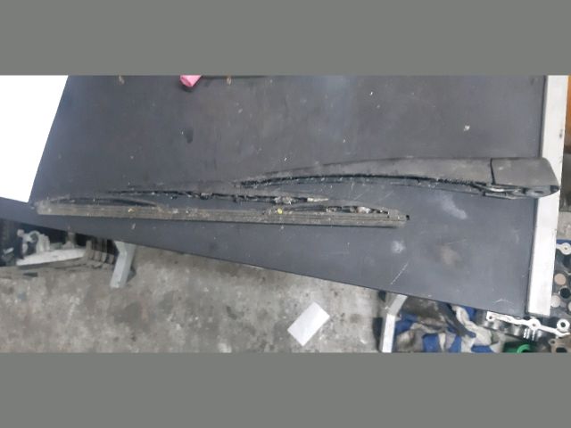 bontott MAZDA 3 Hátsó Ablaktörlő Kar