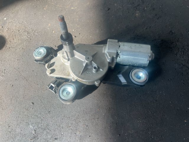 bontott MAZDA 3 Hátsó Ablaktörlő Motor