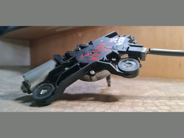 bontott MAZDA 3 Hátsó Ablaktörlő Motor