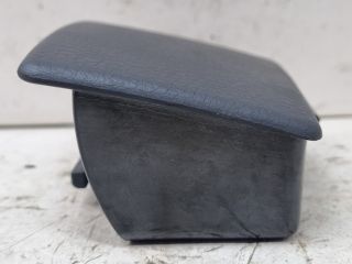 bontott MAZDA 3 Hátsó Hamutartó