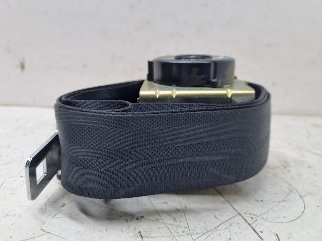 bontott MAZDA 3 Hátsó középső Biztonsági Öv