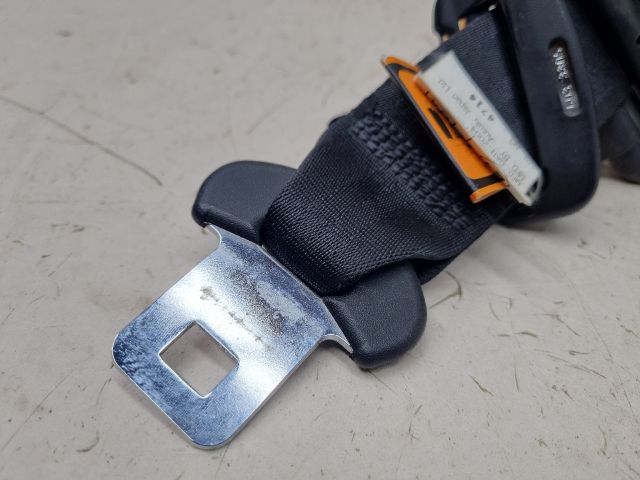 bontott MAZDA 3 Hátsó középső Biztonsági Öv