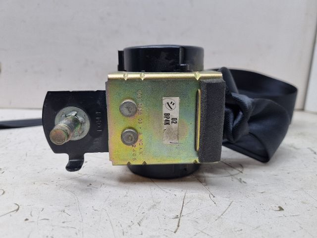 bontott MAZDA 3 Hátsó középső Biztonsági Öv