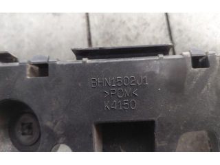 bontott MAZDA 3 Hátsó középső Lökhárító Tartó (Műanyag)