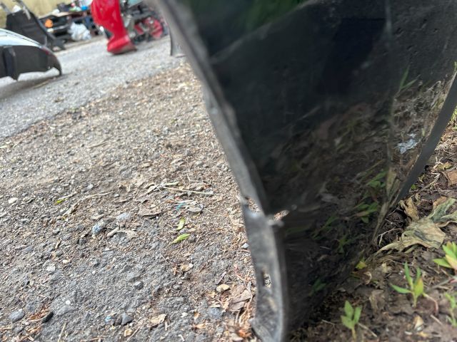 bontott MAZDA 3 Hátsó Lökhárító (Részeivel)