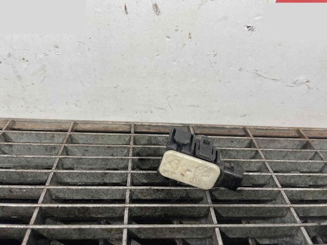 bontott MAZDA 3 Hátsó Tolatóradar Fej