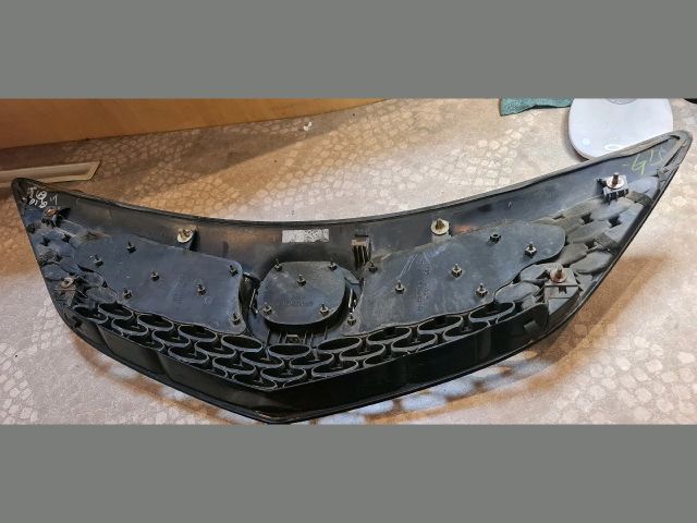 bontott MAZDA 3 Hűtőrács