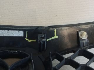 bontott MAZDA 3 Hűtőrács