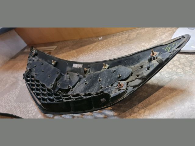 bontott MAZDA 3 Hűtőrács