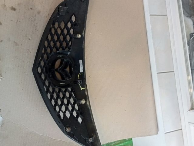 bontott MAZDA 3 Hűtőrács