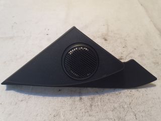 bontott MAZDA 3 Jobb A Oszlop Hangszóró Burkolat