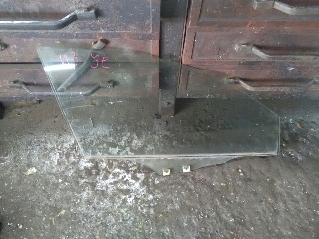 bontott MAZDA 3 Jobb A Oszlop Oldalablak Üveg