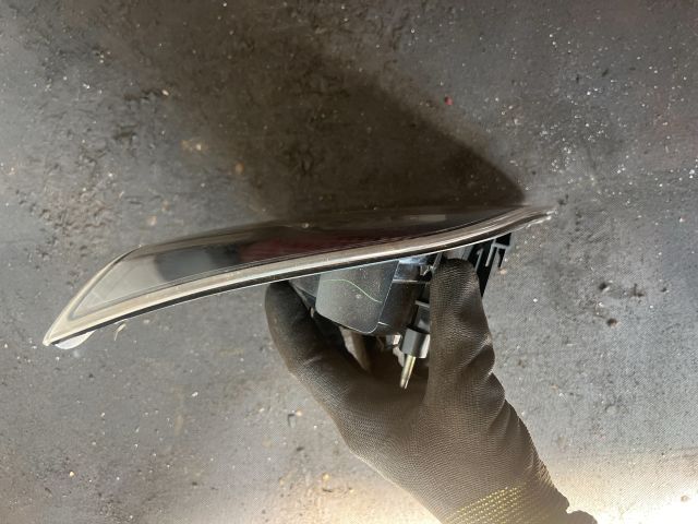 bontott MAZDA 3 Jobb Belső Hátsó Lámpa