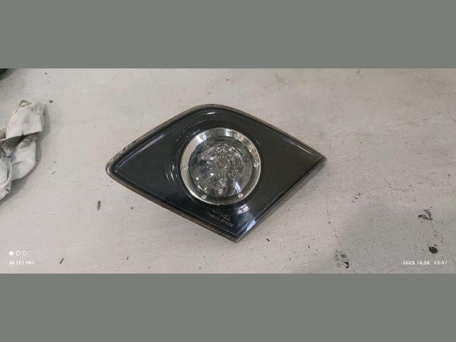 bontott MAZDA 3 Jobb Belső Hátsó Lámpa