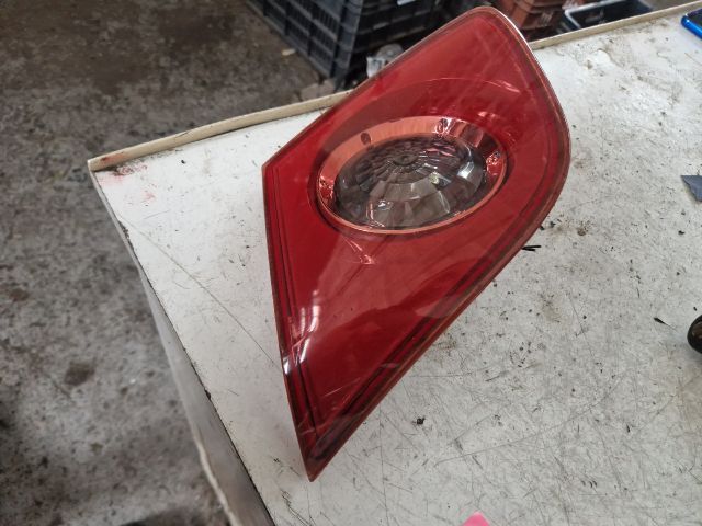 bontott MAZDA 3 Jobb Belső Hátsó Lámpa