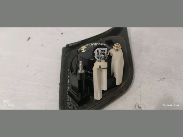 bontott MAZDA 3 Jobb Belső Hátsó Lámpa