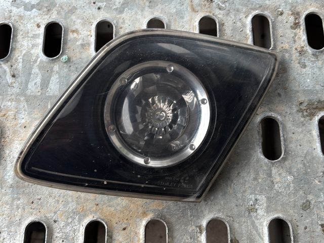 bontott MAZDA 3 Jobb Belső Hátsó Lámpa