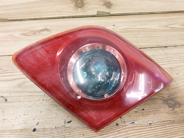 bontott MAZDA 3 Jobb Belső Hátsó Lámpa