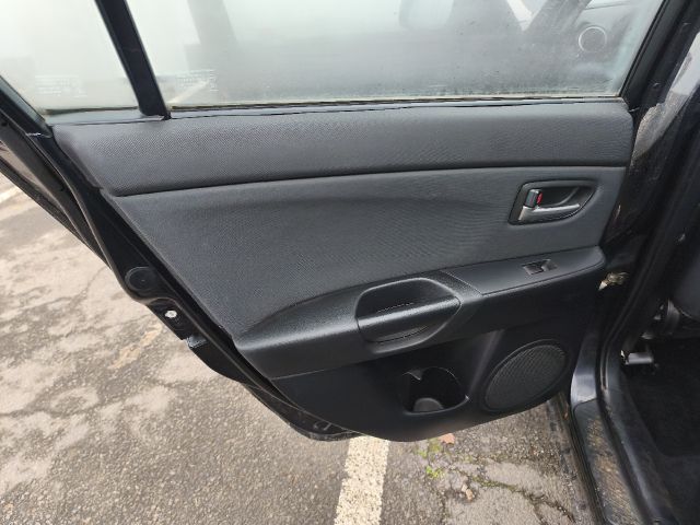 bontott MAZDA 3 Jobb C Oszlop Burkolat