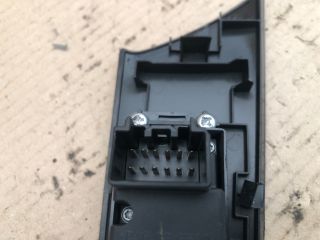 bontott MAZDA 3 Jobb első Ablakemelő Kapcsoló