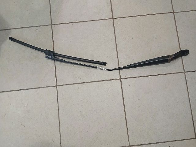 bontott MAZDA 3 Jobb első Ablaktörlő Kar