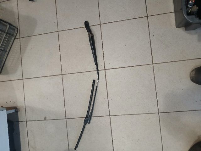 bontott MAZDA 3 Jobb első Ablaktörlő Kar