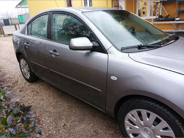 bontott MAZDA 3 Jobb első Ajtó Díszléc