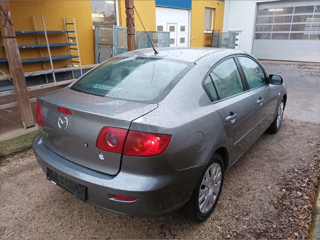 bontott MAZDA 3 Jobb első Ajtó Díszléc