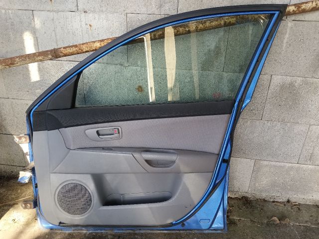 bontott MAZDA 3 Jobb első Ajtó (Részeivel)