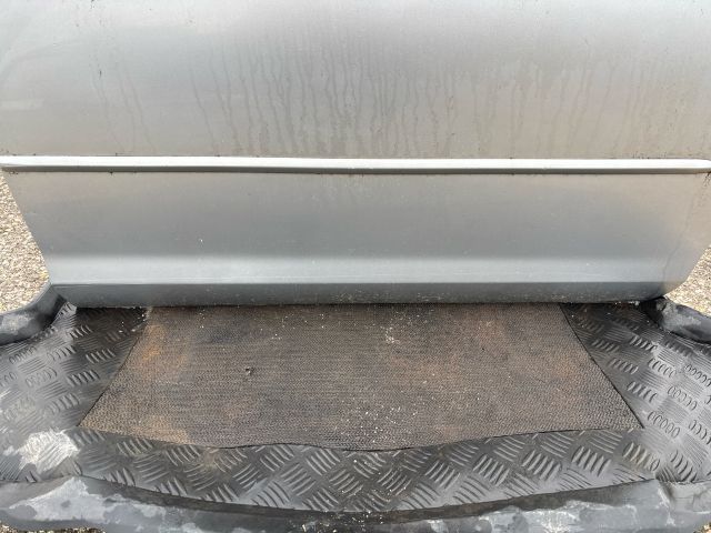 bontott MAZDA 3 Jobb első Ajtó (Részeivel)