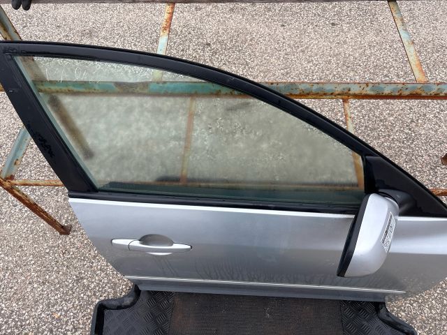 bontott MAZDA 3 Jobb első Ajtó (Részeivel)