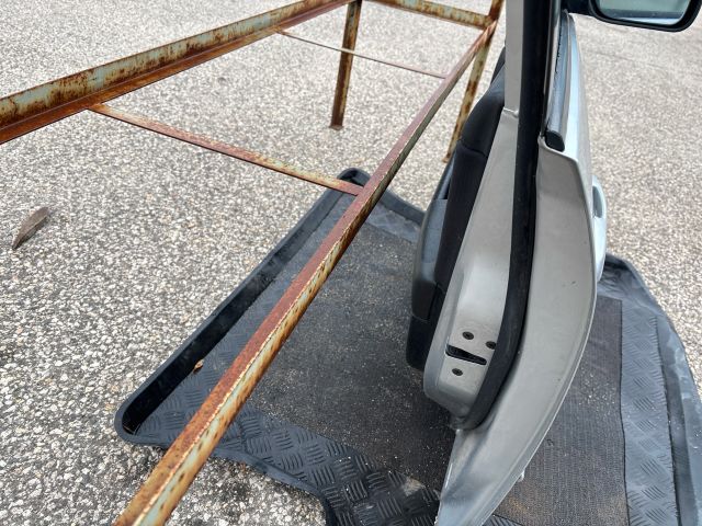 bontott MAZDA 3 Jobb első Ajtó (Részeivel)