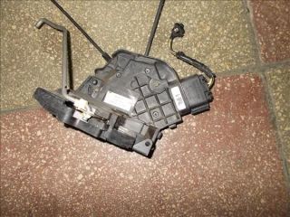 bontott MAZDA 3 Jobb első Ajtózár