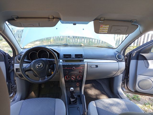 bontott MAZDA 3 Jobb első Alsó Zsanér