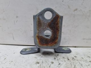 bontott MAZDA 3 Jobb első Alsó Zsanér