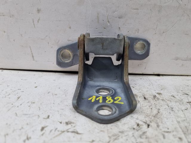 bontott MAZDA 3 Jobb első Alsó Zsanér