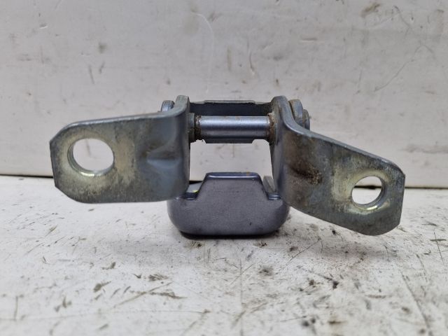 bontott MAZDA 3 Jobb első Alsó Zsanér