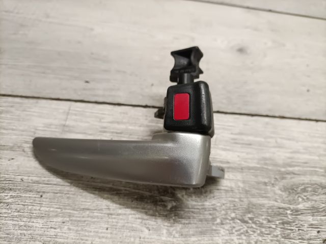 bontott MAZDA 3 Jobb első Belső Kilincs