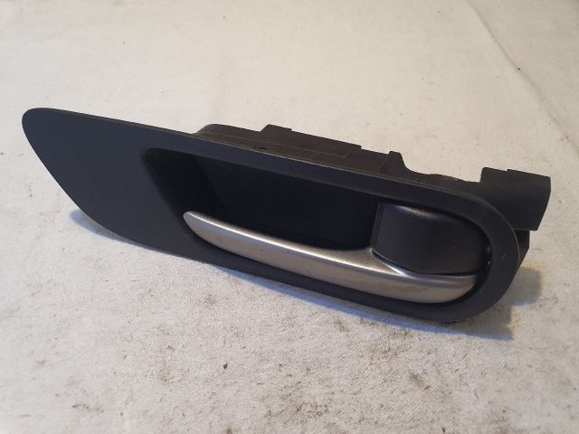 bontott MAZDA 3 Jobb első Belső Kilincs