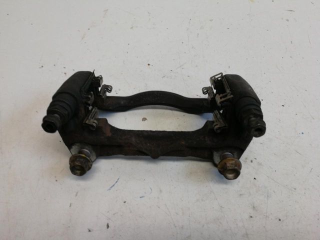 bontott MAZDA 3 Jobb első Féltengely Tartó