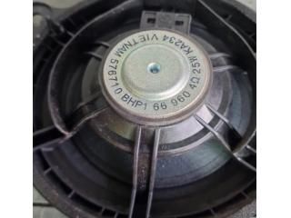 bontott MAZDA 3 Jobb első Hangszóró