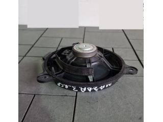 bontott MAZDA 3 Jobb első Hangszóró